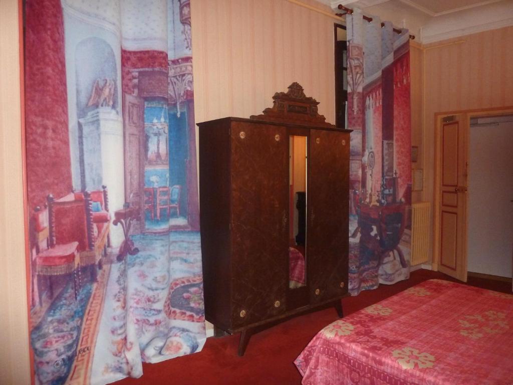 Hotel Du Fiacre Carpentras Exteriör bild